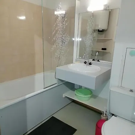 Apartamento 3 Pers, Aux Pieds, Balcon Vue Vallée - Fr-1-181-2475 *